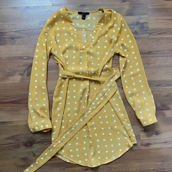 Yellow Blouse / Dress – Forever 21 - Picture 2 of 9